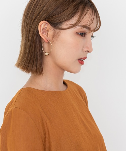 UNE MANSION（ユヌマンション）の「リングボールピアス（ピアス（両耳用）・レディース・シルバー/ゴールド・ONE SIZE）」の10枚目の写真