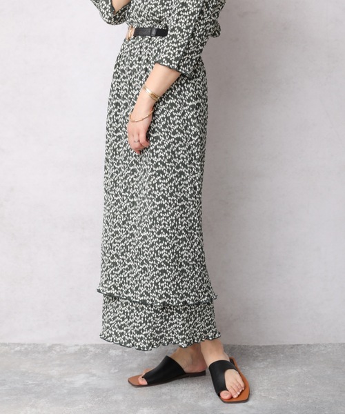 ap retro（アプレトロ）の「クリンクル加工ティアードナロースカート（スカート・レディース・ブラック/グリーン/アイボリー・FREE）」の19枚目の写真