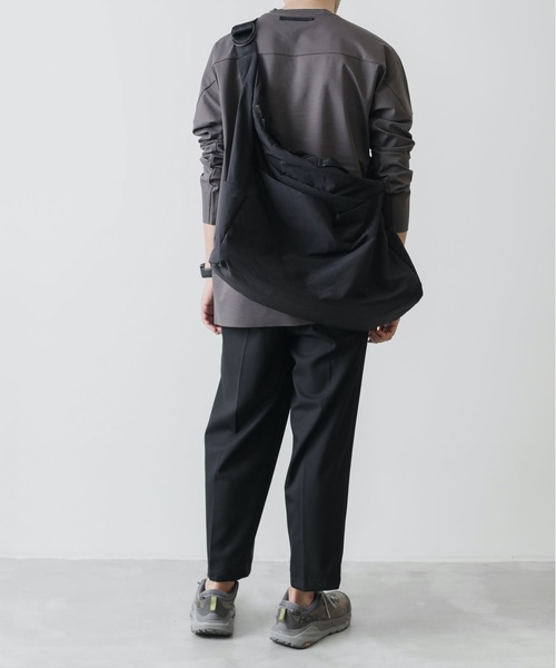 ATTACHMENT(アタッチメント)の「PONTE JERSEY TECHNICAL LOOSE-FIT T-SHIRT L/S(Tシャツ/カットソー・メンズ・ホワイト/ブラック/ブラウン・1/2/3)」の4枚目の写真