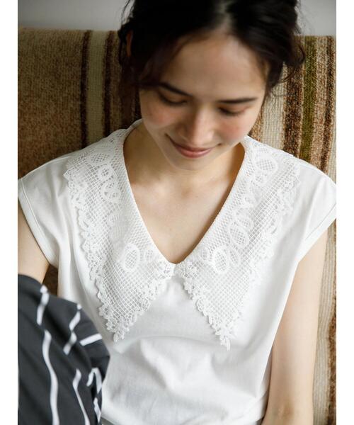 koe(コエ)の「レース衿ノースリーブTシャツ*(Tシャツ/カットソー・レディース・ライトグレー/ベージュ/オフホワイト/チャコールグレー・FREE)」の13枚目の写真
