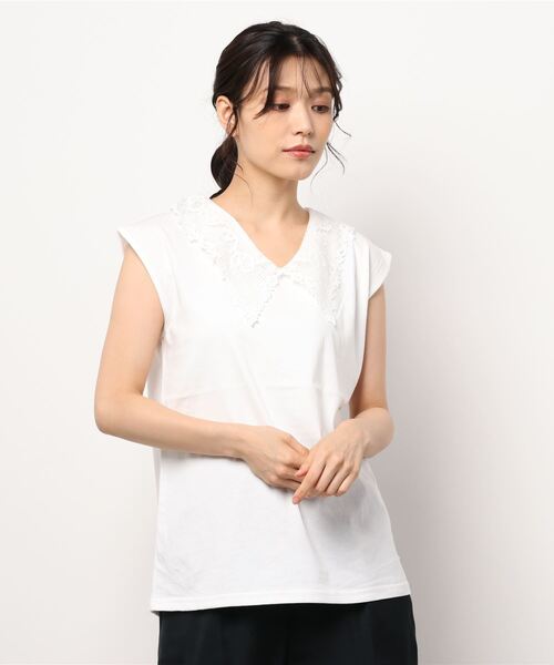 koe(コエ)の「レース衿ノースリーブTシャツ*(Tシャツ/カットソー・レディース・ライトグレー/ベージュ/オフホワイト/チャコールグレー・FREE)」の7枚目の写真