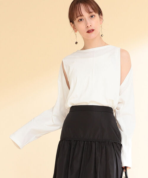 Ray BEAMS（レイビームス）の「Ray BEAMS / レイヤードスリーブ ロングスリーブ Tシャツ（Tシャツ/カットソー・レディース・ブラック/ホワイト/ブルー系その他2・ONE SIZE）」の4枚目の写真