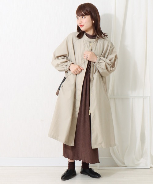 libelle more（リベル モア）の「撥水加工 スタンドカラーロングコート（マウンテンパーカー・レディース・ネイビー/カーキ/モカ/ブラック/グレイッシュベージュ・M/L）」の14枚目の写真