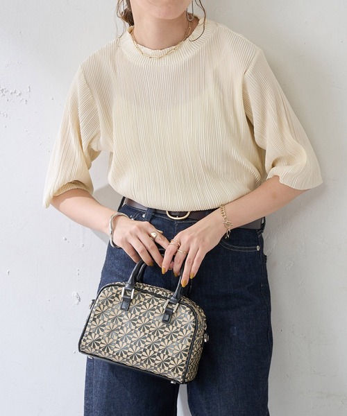 DISCOAT（ディスコート）の「ランダムプリーツハイネック5分袖プルオーバー（Tシャツ/カットソー・レディース・ブラック/ホワイト系その他/ブルー系その他・FREE）」の12枚目の写真