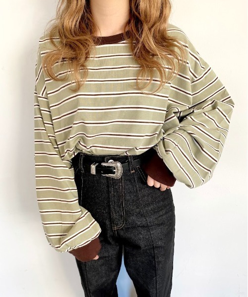 nemne store(ネンネストア)の「ミルフィーユを作るマルチボーダーロンT(Tシャツ/カットソー・レディース・カーキ/グリーン/グレー系/ブラウン系・フリー)」の13枚目の写真