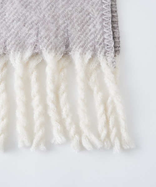 BIRTHDAY BAR(バースデイバー)の「ボリューム ポケットショール(ストール/ショール・レディース・グレー/ブルー・フリー)」の16枚目の写真