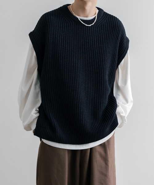 epnok（エプノック）の「サイドスリットニットベスト（ベスト・メンズ・ネイビー/グレイッシュブルー/グレイッシュベージュ/ブラウン・SMALL/MEDIUM/LARGE）」の20枚目の写真