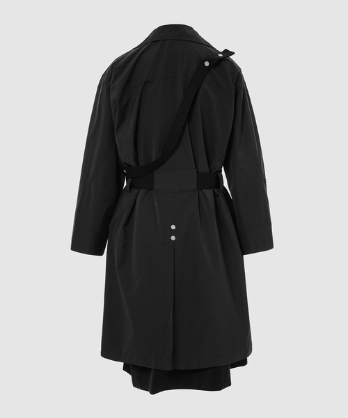 C2H4（シーツーエイチフォー）の「LAYERED SCULPTURE FORM TECH- TRENCH COAT（トレンチコート・メンズ・ブラック・M）」の7枚目の写真
