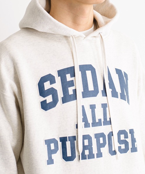 And A(アンドエー)の「SEDAN ALL-PURPOSE セダンオールパーパス / College Logo Hoodie カレッジロゴプリント フーディー パーカー アーチロゴ オーバーサイズ / SD22S-CT04(パーカー・メンズ・オフホワイト/ネイビー・X-LARGE/LARGE/MEDIUM)」の11枚目の写真