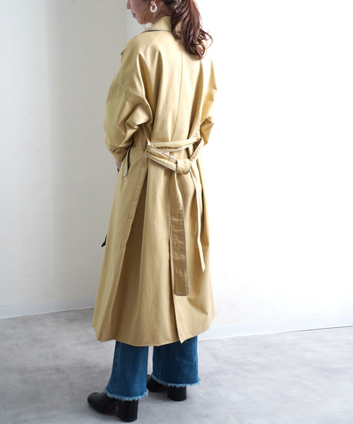 Fizz（フィズ）の「【Fizz/フィズ】　配色パイピングツイルロングトレンチコート（トレンチコート・レディース・ベージュ/オフホワイト/イエロー/ライトベージュ・FREE）」の6枚目の写真