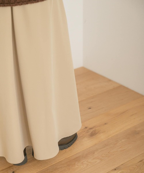 ITEMS URBANRESEARCH（アイテムズ アーバンリサーチ）の「ボリュームフレアスカート（スカート・レディース・ブラック/ベージュ/イエロー・FREE）」の7枚目の写真