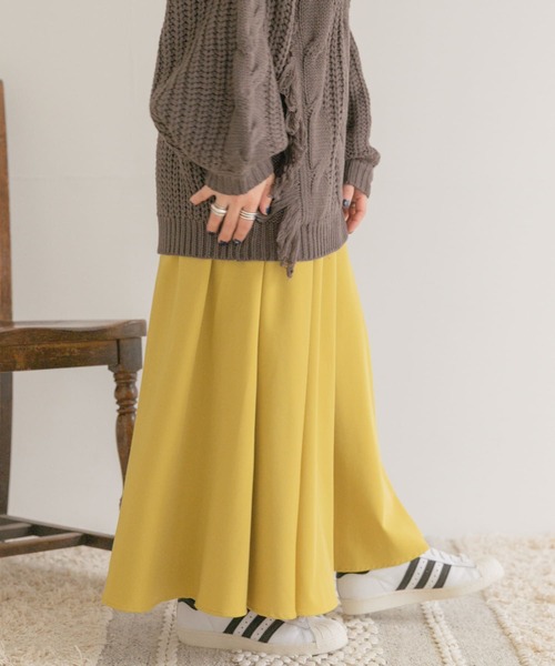 ITEMS URBANRESEARCH（アイテムズ アーバンリサーチ）の「ボリュームフレアスカート（スカート・レディース・ブラック/ベージュ/イエロー・FREE）」の17枚目の写真