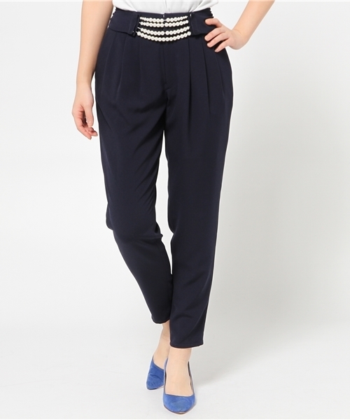 MIIA（ミーア）の「パールタックパンツ（その他パンツ・レディース・ブラック/サンドベージュ/ネイビー・1/2）」の4枚目の写真