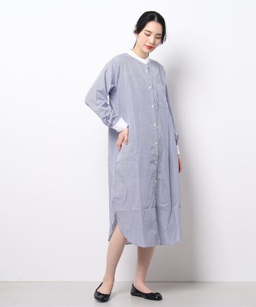 Lugnoncure(ルノンキュール)の「バンドカラーシャツワンピース(シャツワンピース・レディース・オフホワイト/ブラック/ブルー・フリ-)」の3枚目の写真