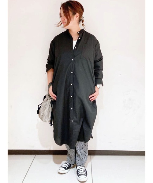 Lugnoncure(ルノンキュール)の「バンドカラーシャツワンピース(シャツワンピース・レディース・オフホワイト/ブラック/ブルー・フリ-)」の1枚目の写真