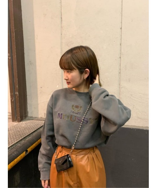 MOUSSY（マウジー）の「MOUSSY EMBLEM OVERDYE プルオーバー（スウェット・レディース・ホワイト/ライトカーキ/ライトイエロー/ライトブラック・FREE）」の21枚目の写真