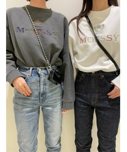 MOUSSY（マウジー）の「MOUSSY EMBLEM OVERDYE プルオーバー（スウェット・レディース・ホワイト/ライトカーキ/ライトイエロー/ライトブラック・FREE）」の5枚目の写真