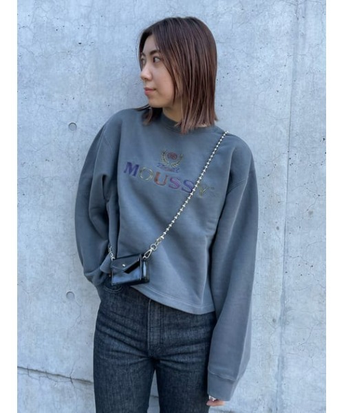MOUSSY（マウジー）の「MOUSSY EMBLEM OVERDYE プルオーバー（スウェット・レディース・ホワイト/ライトカーキ/ライトイエロー/ライトブラック・FREE）」の8枚目の写真