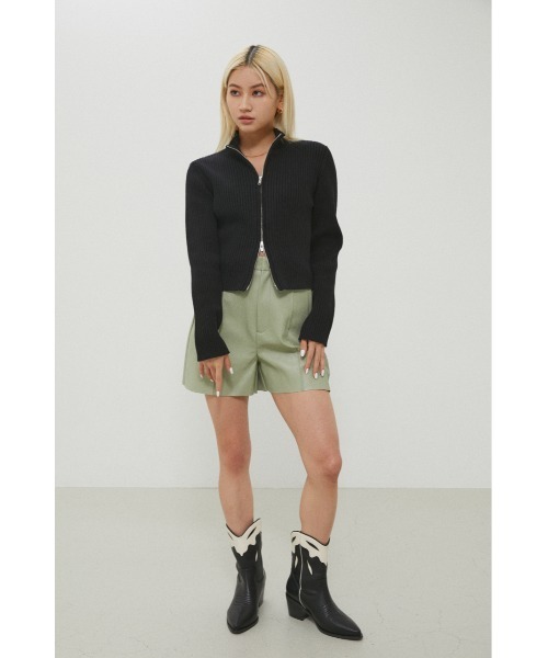 LAGUA GEM（ラグアジェム）の「FRONT ZIP 2WAY TOPS（ニット/セーター・レディース・ブラック/ライトグリーン/ホワイト・FREE）」の4枚目の写真