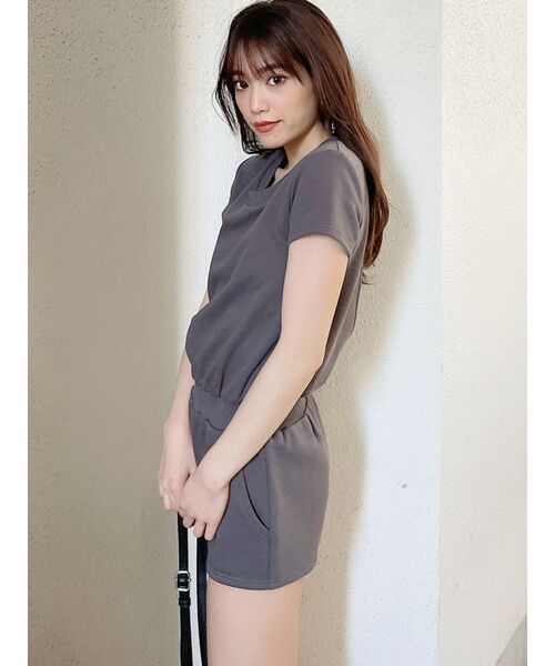 GYDA(ジェイダ)の「ハーフスリーブスウェットロンパース(サロペット/オーバーオール・レディース・チャコールグレー/アイボリー・FREE)」の11枚目の写真