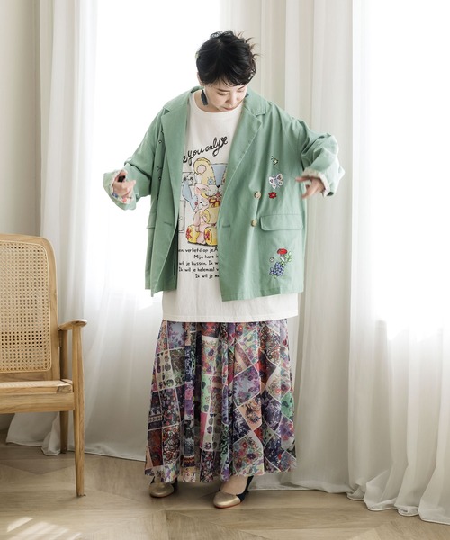 ScoLar(スカラー)の「121647:不思議な世界の生き物刺繍レーヨン麻ジャケット(テーラードジャケット・レディース・オレンジ/グリーン/ベージュ・M)」の17枚目の写真
