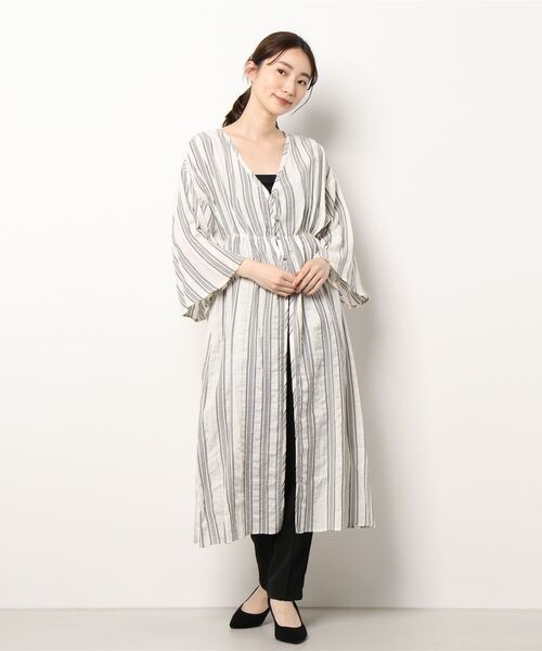 Q（キュー）の「へリンボンストライプガウンワンピース（シャツワンピース・レディース・ブラック系その他/グリーン系その他・MEDIUM）」の6枚目の写真