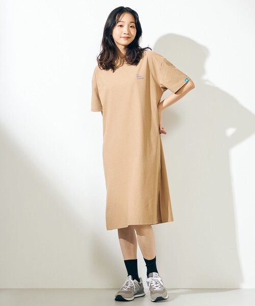 SHARE PARK（シェアパーク）の「【LADIES】UVカット ロゴ半袖カットワンピース（ワンピース・レディース・ホワイト系/ベージュ系/オールドローズ系/ブルー系・X-SMALL/MEDIUM/SMALL）」の2枚目の写真