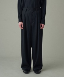 Juha | 2TUCK WIDE EASY PANTS(スラックス)