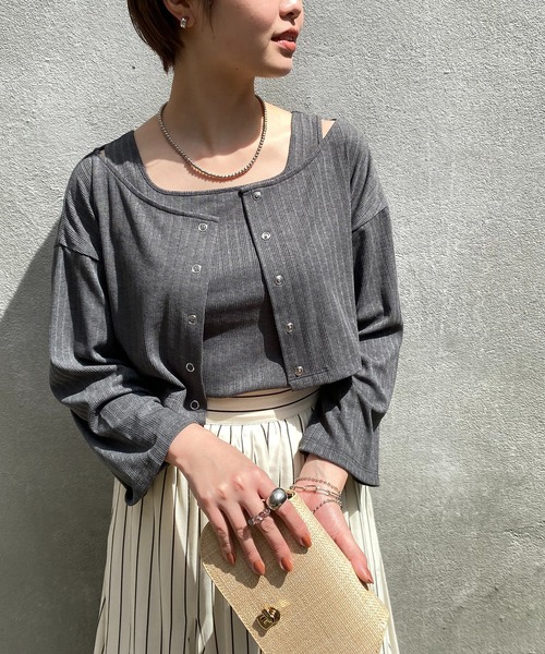 natural couture（ナチュラルクチュール）の「WEB限定/旬のカラーリングが魅力 細リブショート丈カーディガン+デザインタンクセット（カーディガン/ボレロ・レディース・オフホワイト/グレー/ピンク/オレンジ・FREE）」の3枚目の写真