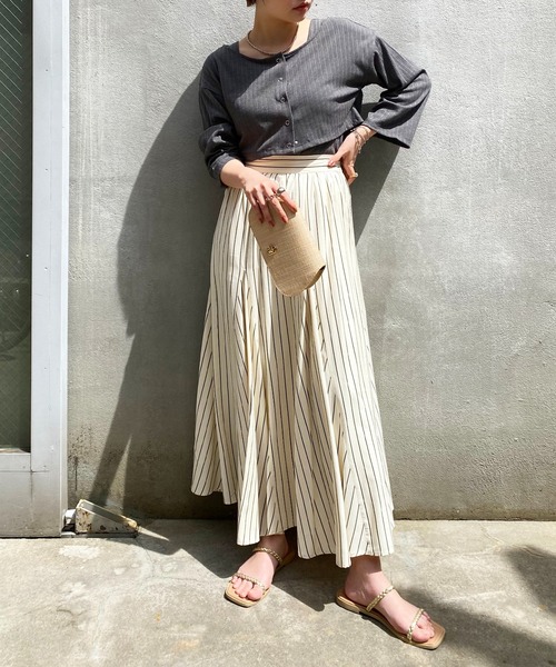 natural couture（ナチュラルクチュール）の「WEB限定/旬のカラーリングが魅力 細リブショート丈カーディガン+デザインタンクセット（カーディガン/ボレロ・レディース・オフホワイト/グレー/ピンク/オレンジ・FREE）」の6枚目の写真