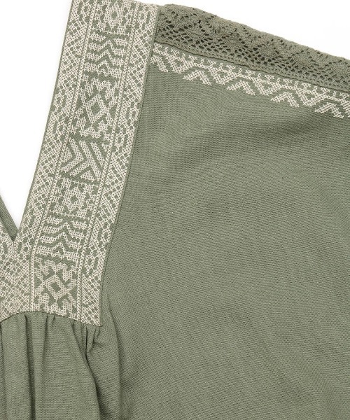 チチカカ（チチカカ）の「キカクロス刺繍ワンピース（ワンピース・レディース・ベージュ/カーキ/モカ・FREE）」の17枚目の写真