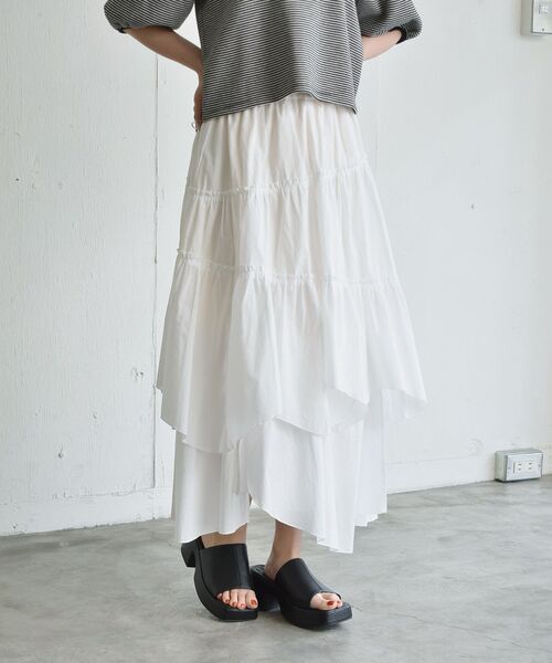 RETRO GIRL(レトロガール)の「ティアードフレアスカート(スカート・レディース・ライトグレー/ブラック/オフホワイト・FREE)」の1枚目の写真