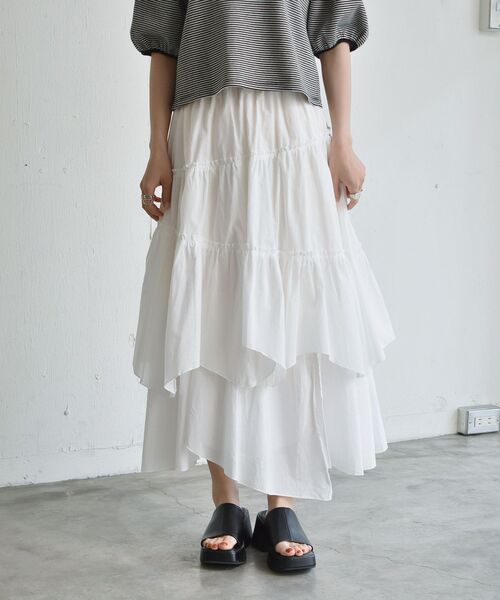 RETRO GIRL(レトロガール)の「ティアードフレアスカート(スカート・レディース・ライトグレー/ブラック/オフホワイト・FREE)」の7枚目の写真
