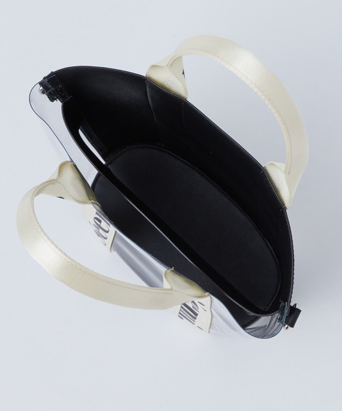 Seemi. byNICECLAUP（ シーミーバイナイスクラップ）の「Seemi　PVCロゴバック（ショルダーバッグ・レディース・ブラック/アイボリー・ONE SIZE）」の17枚目の写真