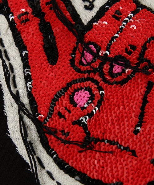 HAND EMBROIDERED MUDRA T-SHIRT（Tシャツ/カットソー）｜Dhruv