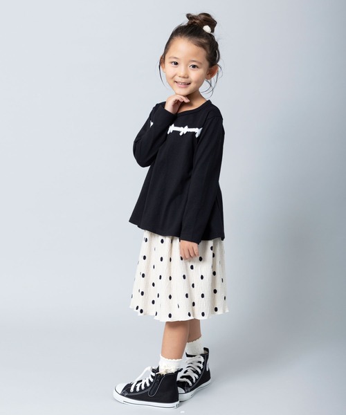 trois lapins kp（トロワラパンケーピー）の「ドット柄プリーツスカート(100～130)（スカート・キッズ・オフホワイト・110cm/120cm/130cm）」の2枚目の写真