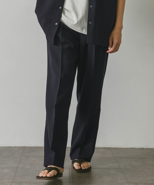 URBAN RESEARCH DOORS（アーバンリサーチドアーズ）の「イージーケア2タックトラウザー（その他パンツ・メンズ・ネイビー/ブラウン/グリーン・MEDIUM/LARGE）」の3枚目の写真