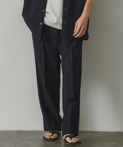 URBAN RESEARCH DOORS（アーバンリサーチドアーズ）の「イージーケア2タックトラウザー（その他パンツ・メンズ・ネイビー/ブラウン/グリーン・MEDIUM/LARGE）」の7枚目の写真