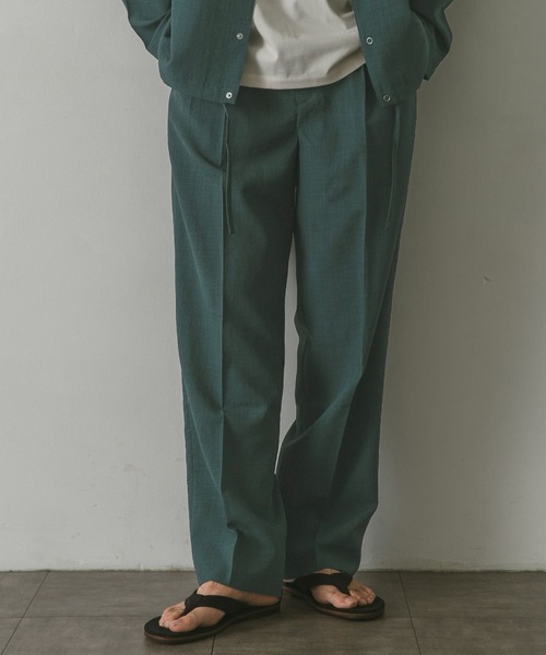 URBAN RESEARCH DOORS（アーバンリサーチドアーズ）の「イージーケア2タックトラウザー（その他パンツ・メンズ・ネイビー/ブラウン/グリーン・MEDIUM/LARGE）」の11枚目の写真