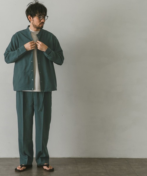 URBAN RESEARCH DOORS（アーバンリサーチドアーズ）の「イージーケア2タックトラウザー（その他パンツ・メンズ・ネイビー/ブラウン/グリーン・MEDIUM/LARGE）」の15枚目の写真