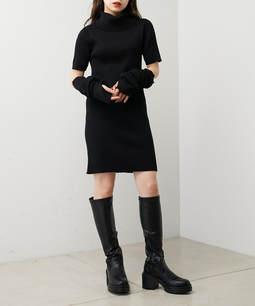 Chico（チコ）の「【2022AW】アームウォーマータートルミニニットワンピース（ワンピース・レディース・ブラック/グレー/グレイッシュベージュ/グリーン・FREE）」の5枚目の写真