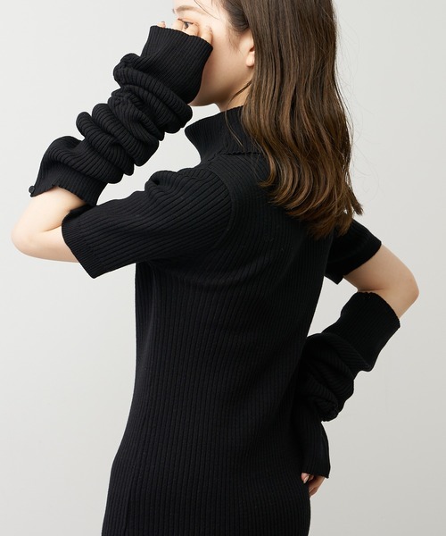 Chico（チコ）の「【2022AW】アームウォーマータートルミニニットワンピース（ワンピース・レディース・ブラック/グレー/グレイッシュベージュ/グリーン・FREE）」の10枚目の写真