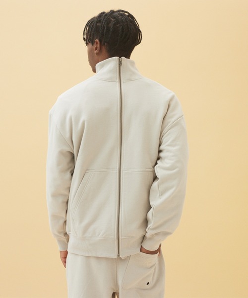 Quiksilver(クイックシルバー)の「ESSENTIAL STAND SWEA/クイックシルバースタンドカラージップアップスウェット(スウェット・メンズ・ホワイト/グレー/ブルー/ベージュ・MEDIUM/LARGE/X-LARGE/SMALL)」の7枚目の写真