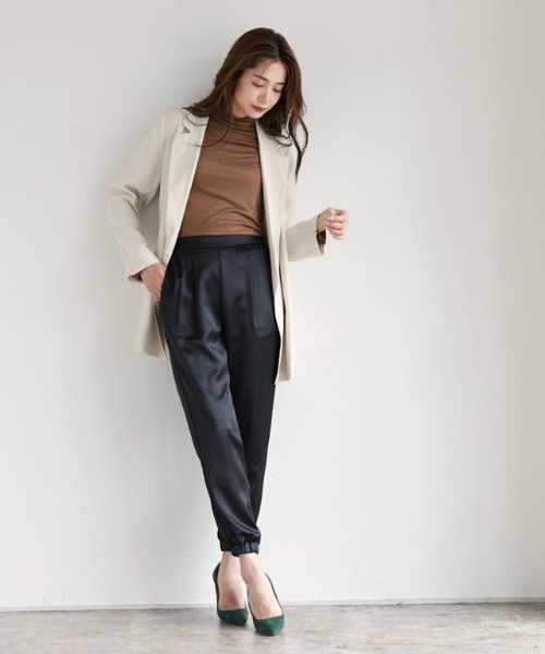 Pierrot（ピエロ）の「スリットスリーブテーラードジャケット（テーラードジャケット・レディース・アイボリー/ブラック/ネイビー・S/M/L）」の19枚目の写真