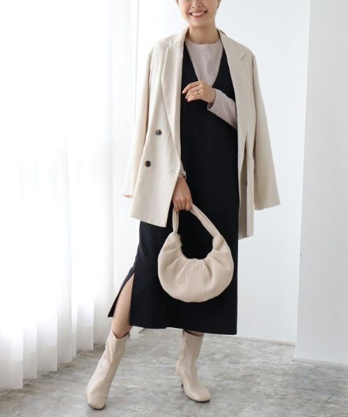 Pierrot（ピエロ）の「スリットスリーブテーラードジャケット（テーラードジャケット・レディース・アイボリー/ブラック/ネイビー・S/M/L）」の20枚目の写真