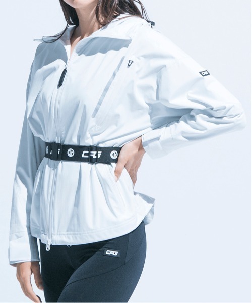CPG GOLF(シーピージーゴルフ)の「Water repellent belted jacket(撥水ベルテッドジャケット)(ナイロンジャケット・レディース・ホワイト/ブラック/レッド・SMALL/MEDIUM/LARGE)」の2枚目の写真