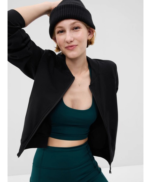 GAP(ギャップ)の「GapFit ブラッシュド パワージャケット(ジャージ・レディース・その他/ブラック・L/M/S/XS/XXS)」の2枚目の写真