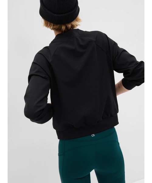 GAP(ギャップ)の「GapFit ブラッシュド パワージャケット(ジャージ・レディース・その他/ブラック・L/M/S/XS/XXS)」の4枚目の写真