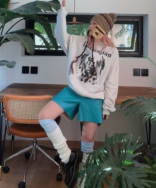 Vipoa(ヴィポア)の「OVERSIZE DOG GRAPHIC SWEAT(スウェット・レディース・ライトグレー・FREE)」の8枚目の写真