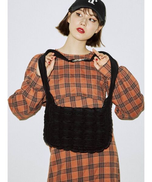 jouetie（ジュエティ）の「キルティングBAG（ハンドバッグ・レディース・ブラック/オフホワイト/パープル・FREE）」の17枚目の写真